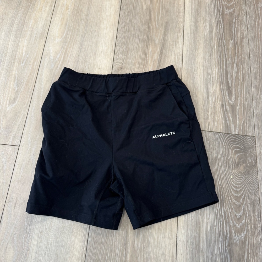 Alphalete premium black shorts size M